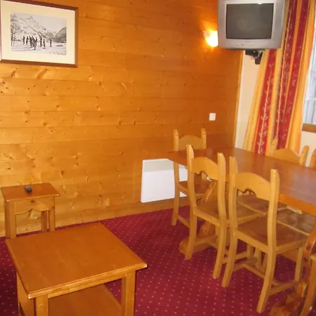 Appartement La Plagne, 2 Pièces, 6 Personnes - Fr-1-351-59 *