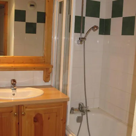 Appartement La Plagne, 2 Pièces, 6 Personnes - Fr-1-351-59 La Plagne